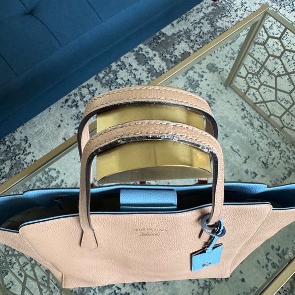 🎄LARGE EUC TAN GUCCI SWING TOTE 12”H x 19”L x 6”D - Picture 9 of 12